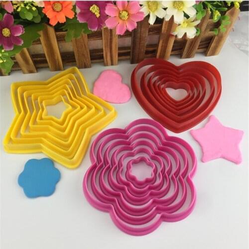 New 6Pcs/Set Star Heart Flower Shaped Plastic Christmas Cake Cookie Mold Biscuit Cutter DIY Fondant Cake Decorating Baking Tools