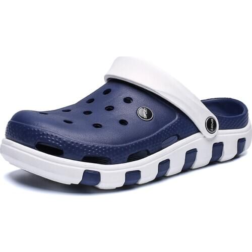 2021 Sandals Mens Womens Crocks Summer Non-slip Hole Shoes New Crorok Clogs EVA Garden Crocse Beach Flat Male Slippers