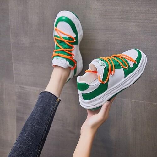 Hot Selling Flat Shoes Womens Sports Shoes Ladies Casual Breathable Womens Vulcanized Shoes Lace-up Comfortable Walking Shoes