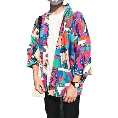 Japanese Ukiyo-e painted colorful graffiti cardigans. Men and women couples loose thin half-sleeve shirts and cassock