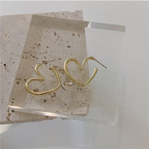 AOMU Simple Korea Retro Trendy Geometric Hollow Gold Metal Love Heart Hoop Earrings for Women Fashion Party Jewelry Gifts