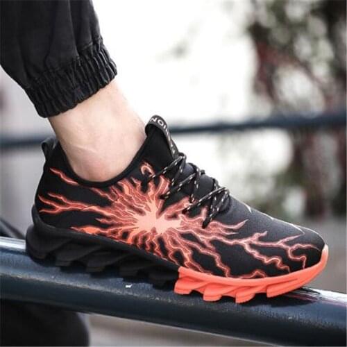 2020 Men Running Shoes Breathable Outdoor Sports Shoes Lightweight Sneakers for Women Comfortable Athletic Training Footwear