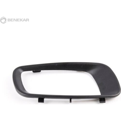 Right Fog Light Lamp Cover Trim Bezel For Mitsubishi Pajero V73 2000-2003 MR388020