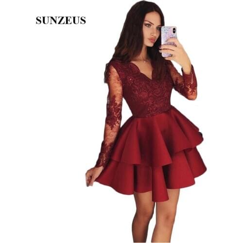 Burgundy Lace Long Sleeve Homecoming Dresses 2021 V Neck Above Knee Length Tieres Skirt A-Line Girls Graduation Gowns Short