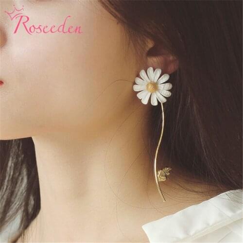 Fashion Summer Earring White Daisy Flower Earrings Women Asymmetrical Big Flower Earrings Jewelry RE3864