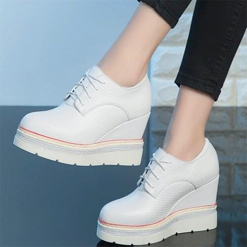 Fashion Sneakers Women Genuine Leather Chunky High Heels Ankle Boots Female Lace Up Round Toe Platform Pumps Shoes Casual Shoes