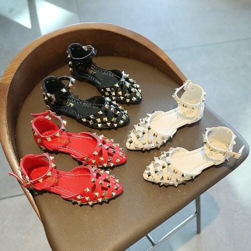2021 New Girls Sandals Rivets Single Shoes Kids Leather Shoes Children Nude Sandal Toddler Girls Princess Flat Dance Shoes