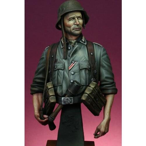 1/9 Scale Unpainted Resin bust soldier with MP40 collection bust