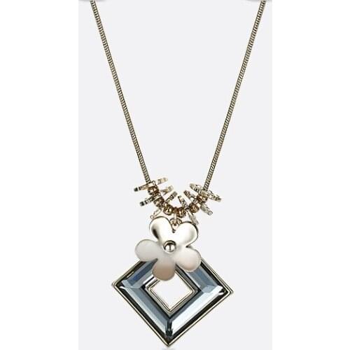 Gray Crystal with Smooth Flower Necklaces & Pendants for Women Round Statement Necklace Chocker Colar Chain Fashion Jewelry