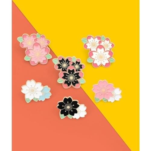 Plant Flower Enamel Pin Custom Wholesale Womens Beautiful Fresh Lapel Pin Shirt Backpack Cute Badge Brooch Gift for Friends