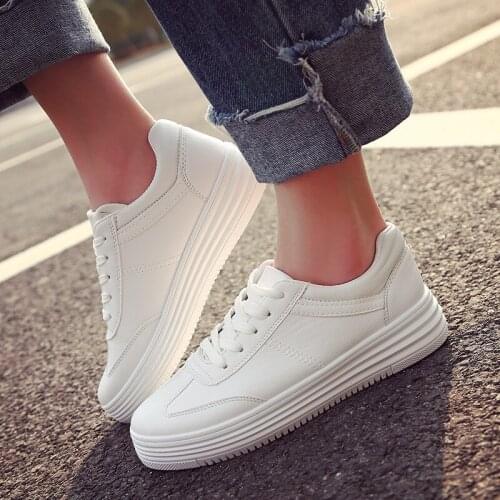 2021 New Fashion White Split Leather Women Chunky Sneakers White Shoes Lace Up Tenis Women Casual Shoe Hot