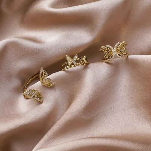 Fashion Korean Adjustable Gold Color Rhinestone Butterfly Rings for Women Gothic Wedding Jewellery Party Accessories Gifts C056