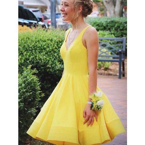 2020 Short Satin Graduation Party Dresses Sleeveless Double V Neck Cocktail Homecoming Dresses vestido de formatura