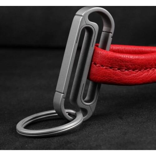 Real Titanium Keychain Luxury Car Key Ring Waist Hanging Buckle Belt Carbine Super Lightweight EDC Key Holder for Man Best Gift