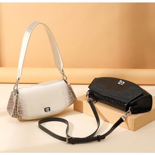 2021 Light Luxury Fashion Brand Designer Style Alligator Chain Baguette Ladies Handbag Multicolour Gradient Women Shoulder Bag