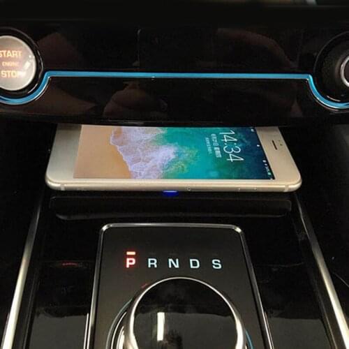 For Jaguar F-Pace XF XE XFL 2017 2018 2019 car wireless charger 15W fast charger charging plate panel phone holder for iPhone 11