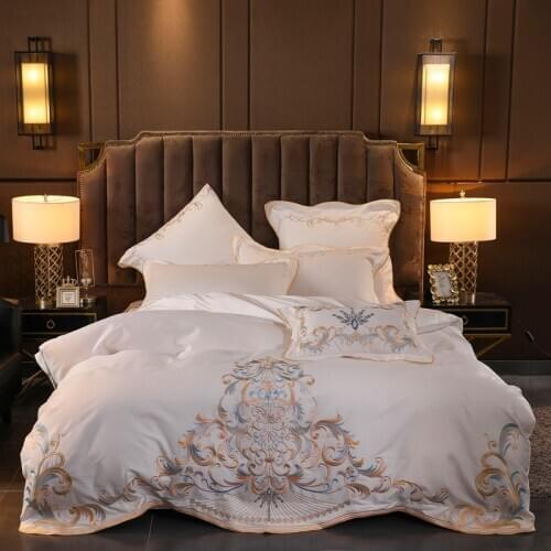 Luxury Embroidered 80S Egyeptian cotton Royal Bedding sets Queen King Wedding Duvet cover Bed sheet set Pillowcase White 4/6pc