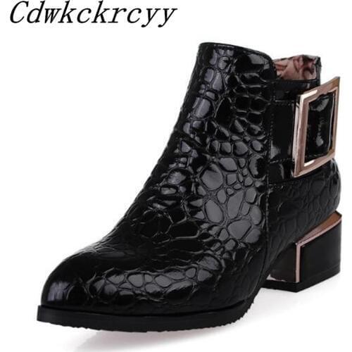 Women Boots Autumn and winter New style fashion British style Sharp head Short boots Cashmere Keep warm Martin boots size 34-43