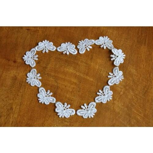 20 Pieces 3*2cm Soluble Small White Butterfly Lace Appliques DIY Wedding Craft Clothing Skirts Decorative Lace Patch