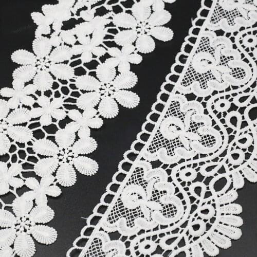 2Meters Hollow Out Water Soluble Lace Ribbon DIY Apparel Sewing Fabric Curtain Decoration Floral Embroidered White Lace Trimming