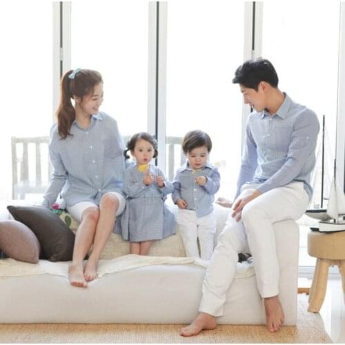 Summer Family Look Clothes Daddy Mommy Daughter Son Plaid Shirt Baby Kid Tops Shirt 2018 New Hot Family Matching Clothes