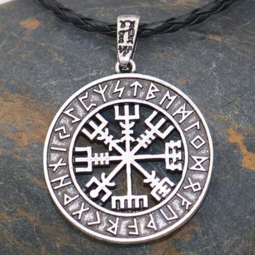 Icelandic Compass Pendant Vintage Viking Necklace Magical Staves Compass Rune Amulet Runic Circle Pendant Necklace Men Women