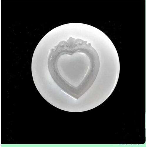 1pcs about 4cm Lace love heart Liquid silicone mold DIY resin jewelry pendant necklace pendant mold resin molds for jewelry