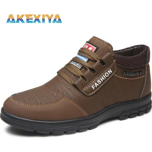 Brand Winter Men Boots Plush Warm Men Shoes High Quality Leather Men Moccasins Outdoor Non-slip Men Sneakers Mens Footwear