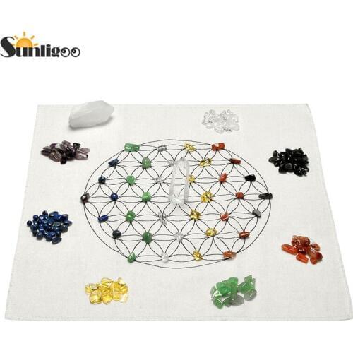 Sunligoo Chakra Crystal Healing Grids Kit / Includes Grids Altar Cloth 7 Chakra Assorted Chips Stones Clear Crystal Quartz Point