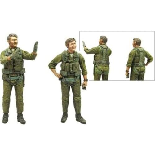Unassambled 1/35 modern crew man include 2 Resin figure miniature model kits Unpainted