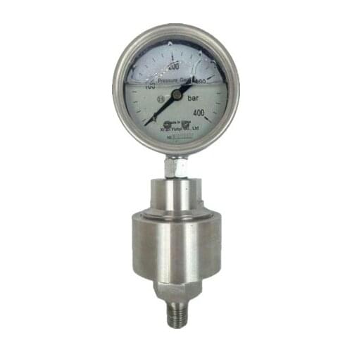 Stainless steel glycerine or silicone oil filled diaphragm seal pressure gauge with one piece welding isolator