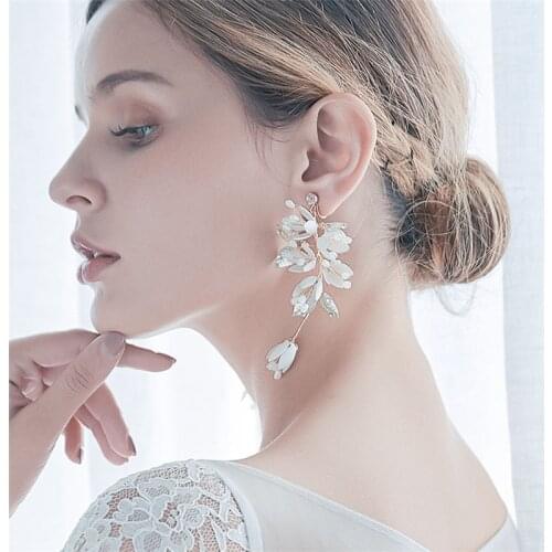 SLBRIDAL Handmade Rhinestones Crystals Pearl Aloy Flower Bridal Dangle Earring Wedding Chandelier Earring Fashion Women Jewelry