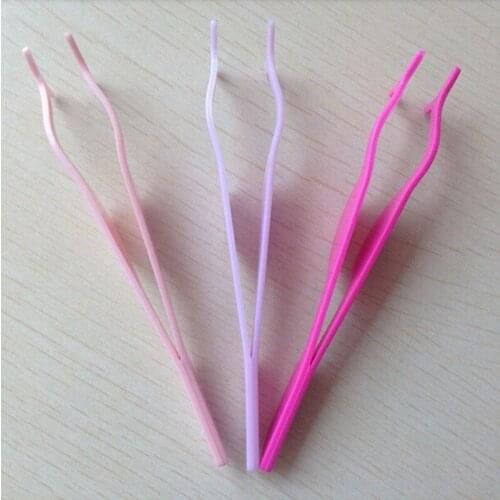 1pcs Random Plastic Eyelash Tweezers Clip Applicator Flat False Eyelashes Extension Curler Clamps Beauty Makeup Tools