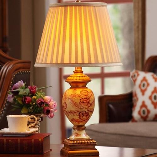 American Bedroom Bedside Lamp Creative Retro Simple Modern Wedding Celebration Warm Romantic Home Living Room Table Lamps
