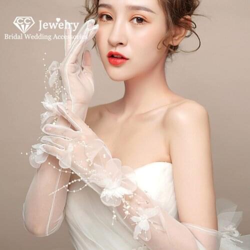 CC Long Gloves Wedding Accessories Bridal Jewelry Engagement Dress Flower Shape Romantic Mittens Translucent Stretchy Gants QS83