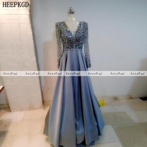 Stunning Long Sleeves Crystal Evening Dress Sheer V Neck A Line Plus Size Satin Formal Women Dresses Plus Size Party Gowns