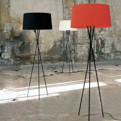 Simple fabric tripod floor lamp modern living room bedroom bedside lamp classical creative study floor lamp led floor lamp