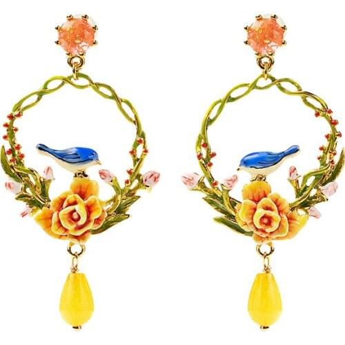 Dyxytwe Dangle Earrings