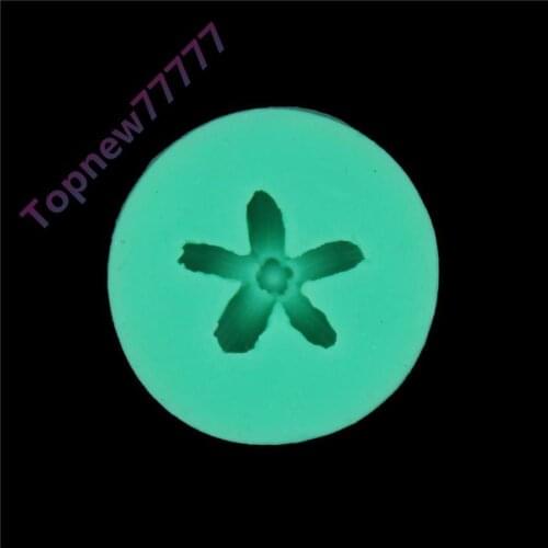 3D Small Daisy Design Shape Fondant Chocolate Bakeware Eco-friendly Silicone Mold DIY Cake Decorating Cooking Tools 1919