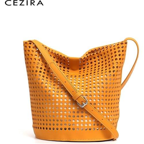 CEZIRA Hollow Out PU Leather Bucket Bag Women Soft Vegan Leather Handbag Holiday Style Ladies Beach Bag Female Fashion Crossbody