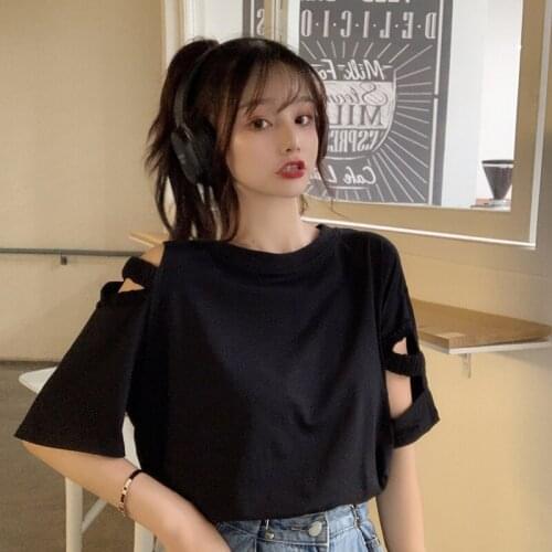 Summer niche design short-sleeved T-shirt womens loose strapless top design sense ins tide 2021 new wild