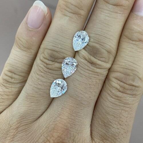 Bright White D VVS1 Pear Cut 7x9mm 2 Carat Synthetic Moissanite Loose Diamond Gemstone