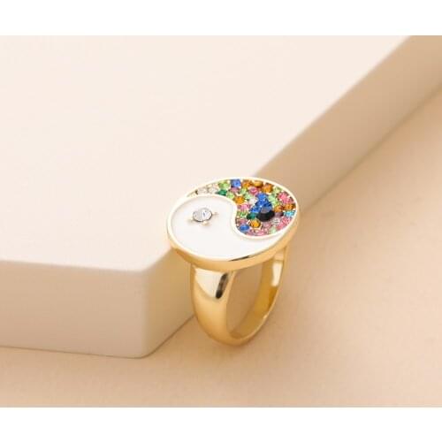 2021 Women New Fashion Crystal Clear Zircon Rings Inlaid Full Rainbow Light Classic Charming Infinity Stones Wholesale Jewelry