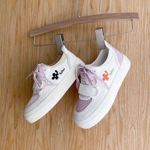 Sneakers Womens Sport Shoes Anime Kawaii Lolita Canvas Flats Female 2021 Embroidery Casual Tennis Basketball Vulcanize Footwear