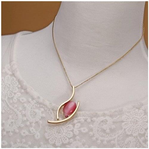 Women Hot Selling red rhinestone opal pendant power natural stone necklace