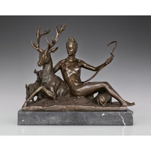 Greek Hunting Goddess Sculpture Art Diana Artemis with Deer Statue Hot Casting Bronze Brass Home Decoration Gifts