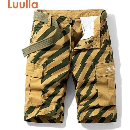 Luulla Summer New Fashion Men Print Pattern Cotton Cargo Shorts Men Casual Loose Fit Mutil Pockets Striped Shorts Men Legwear