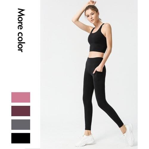 2021 New Net Celebrity Solid Color with Chest Pad Gathered Underwear Yoga Hips Running Feet Fitness Pants Yoga Set