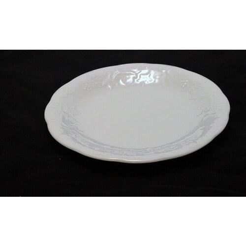Are produced in Gural Porcelain Diamond Cake Plate 20 cm