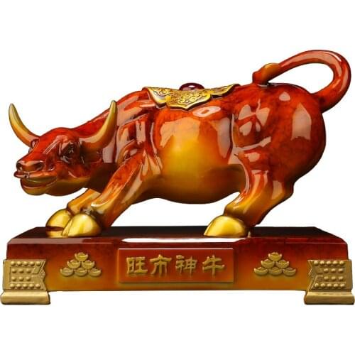 Flourishing city god cattle sculpture on Wall Street Bovine Wang Stock market Copper color gift sculpture office bull decoration
